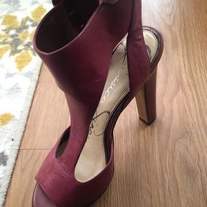 Jessica Simpson heels